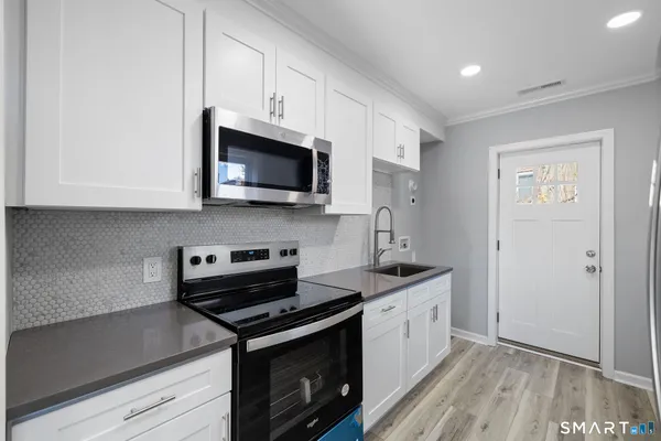 $3,400 | 273 High Ridge Drive, Bridgeport, CT 06606