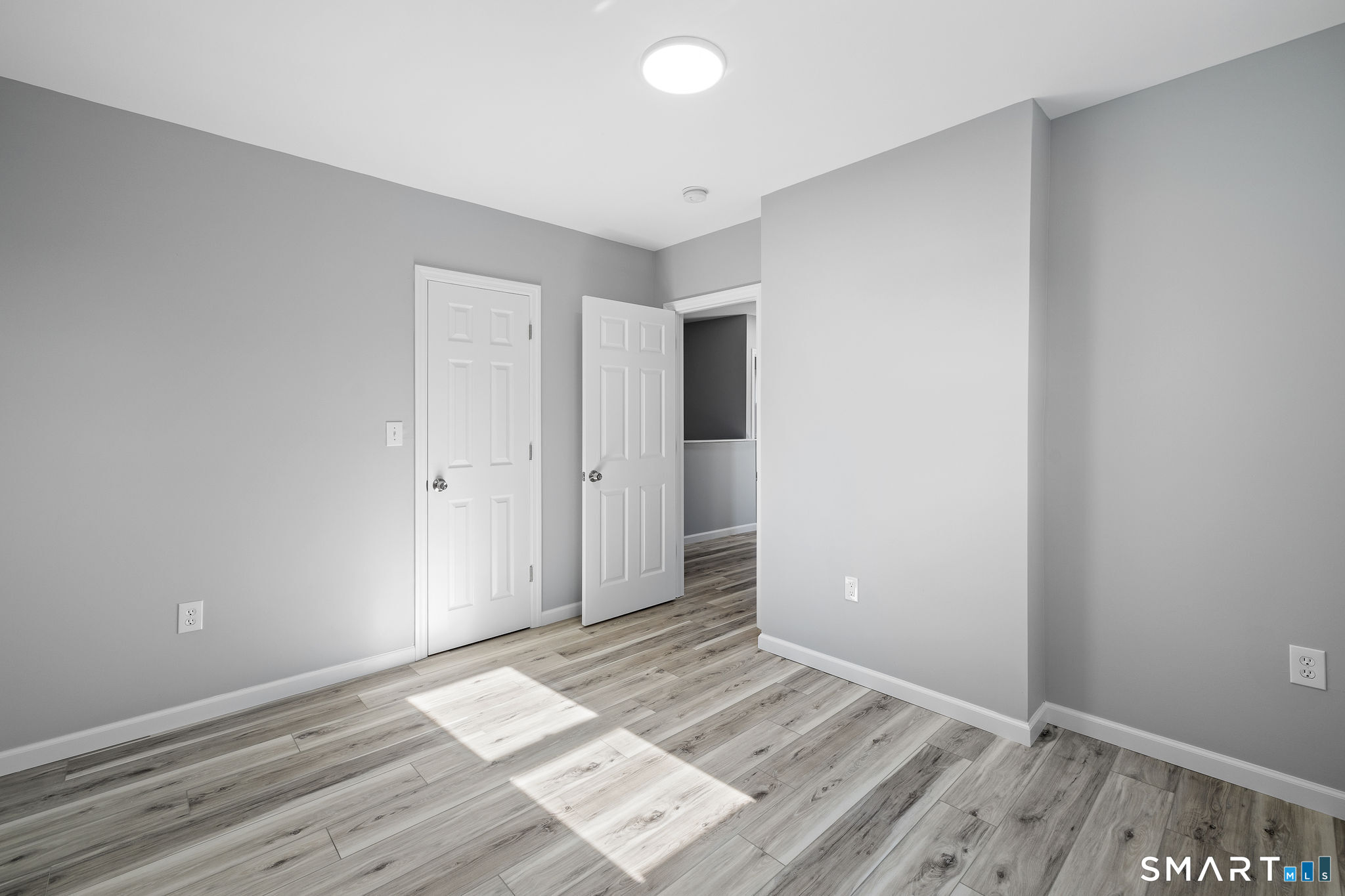 273 High Ridge Drive Bridgeport, CT 06606 - Photo 12 of 27