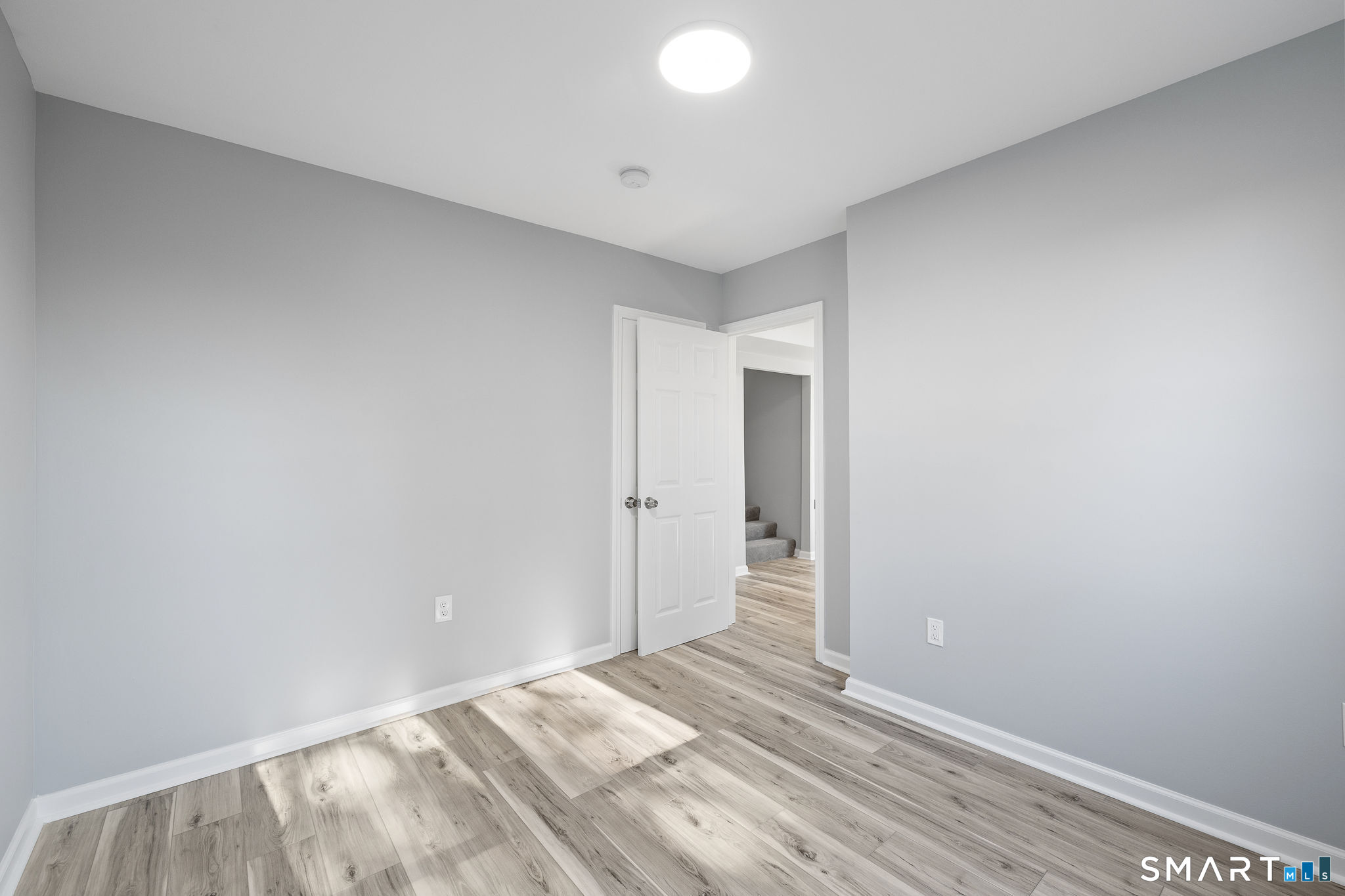 273 High Ridge Drive Bridgeport, CT 06606 - Photo 14 of 27