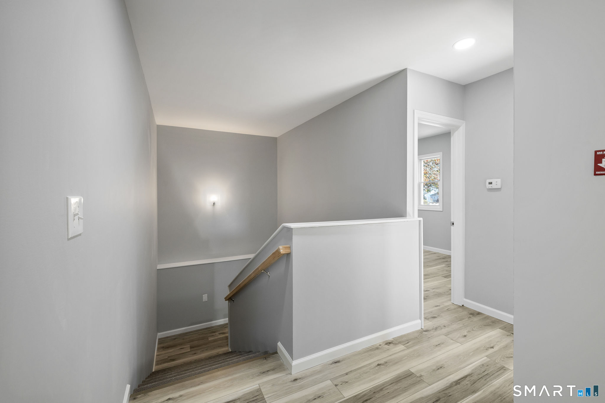 273 High Ridge Drive Bridgeport, CT 06606 - Photo 19 of 27