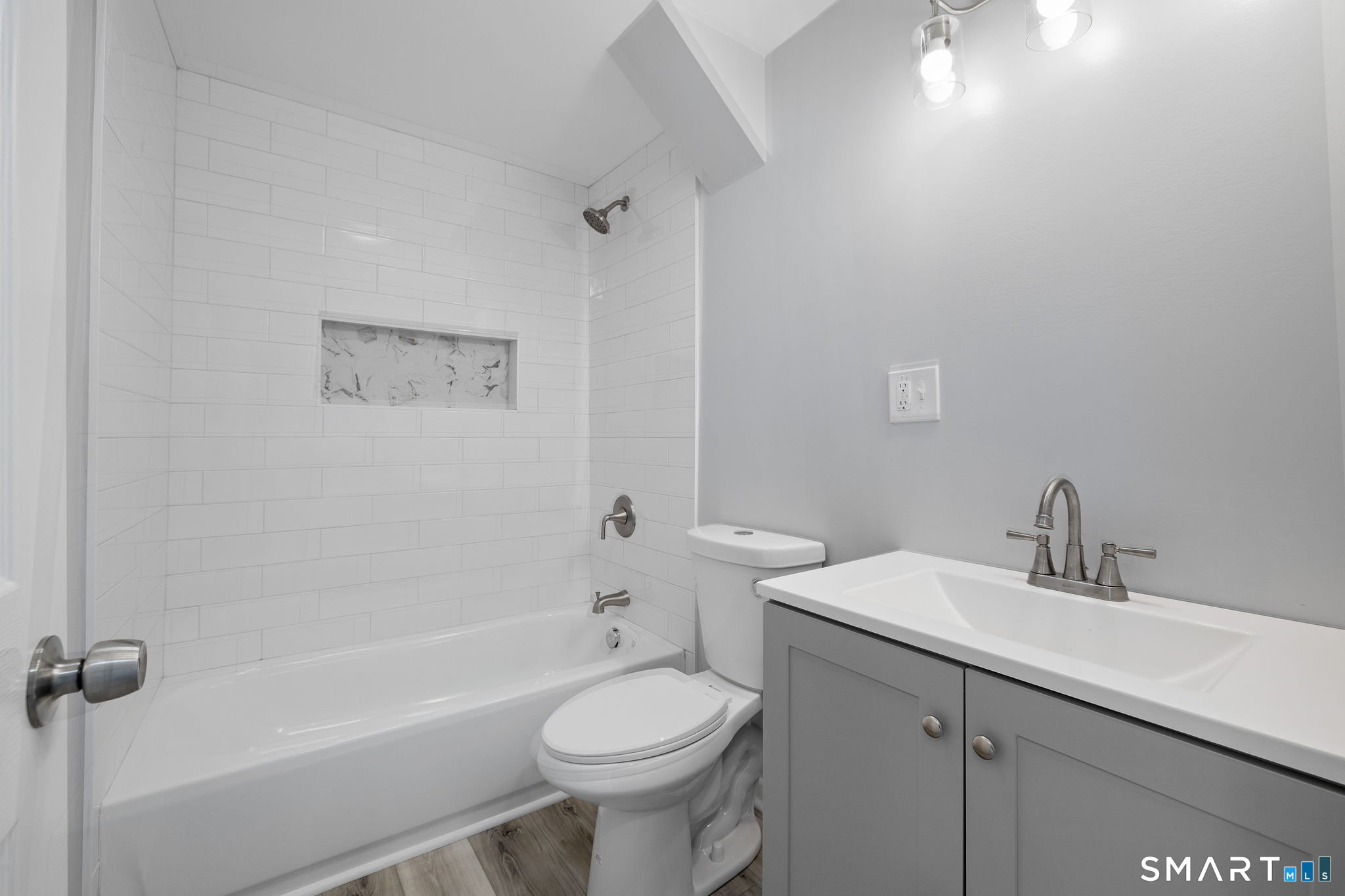 273 High Ridge Drive Bridgeport, CT 06606 - Photo 10 of 27