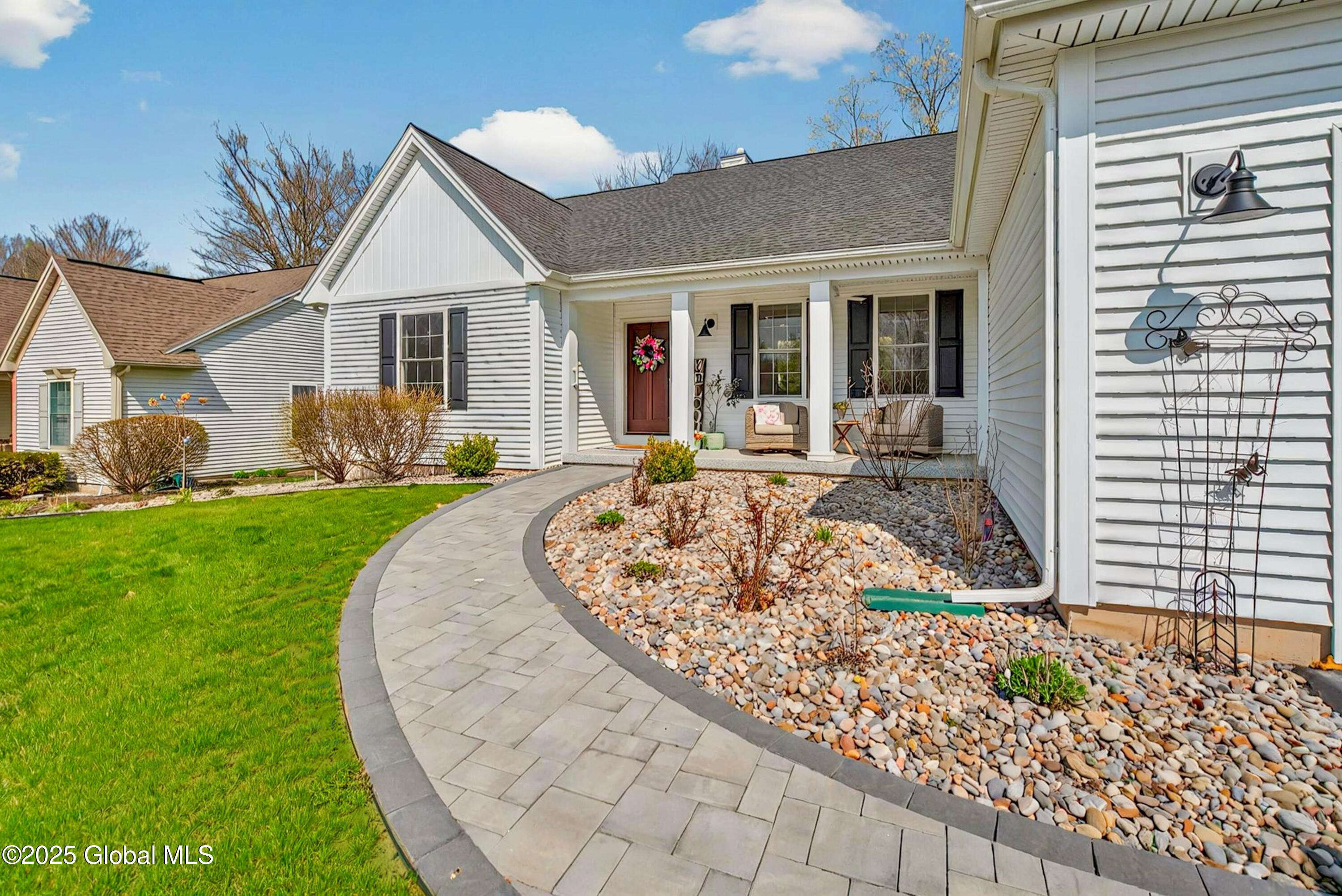 15 Highview Way Halfmoon, NY 12118 - Photo 4 of 64 New Hardscape 2023!