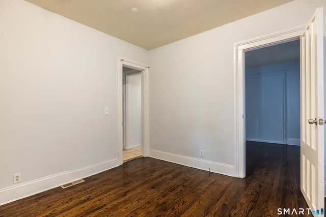 $1,450 | 1995 Main Street, Bridgeport, CT 06604