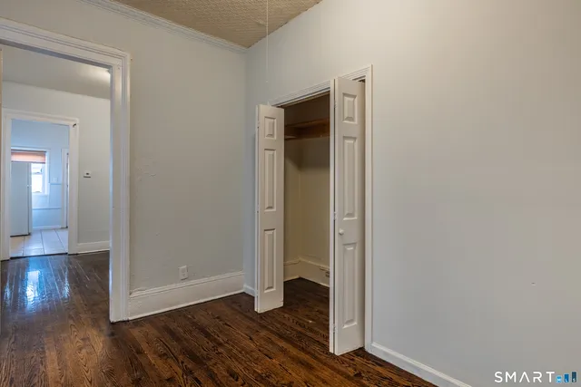 $1,450 | 1995 Main Street, Bridgeport, CT 06604