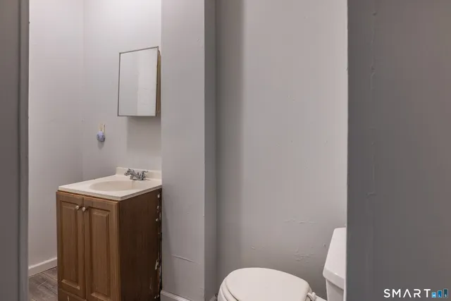 $1,450 | 1995 Main Street, Bridgeport, CT 06604