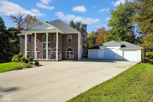 $750,000 | 295 Persimmon Drive, North Vernon, IN 47265