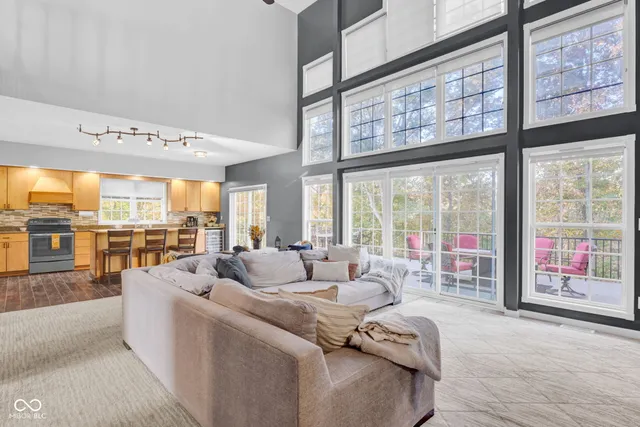 $750,000 | 295 Persimmon Drive, North Vernon, IN 47265