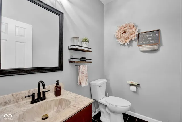 $750,000 | 295 Persimmon Drive, North Vernon, IN 47265