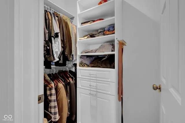 $750,000 | 295 Persimmon Drive, North Vernon, IN 47265