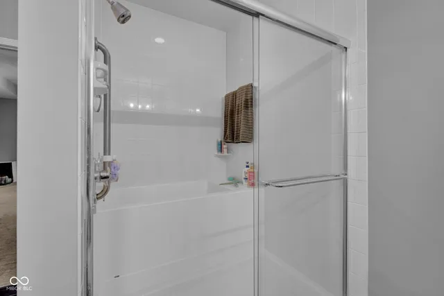 $750,000 | 295 Persimmon Drive, North Vernon, IN 47265