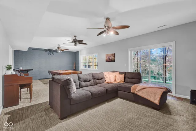 $750,000 | 295 Persimmon Drive, North Vernon, IN 47265