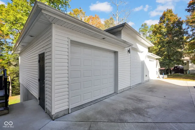 $750,000 | 295 Persimmon Drive, North Vernon, IN 47265