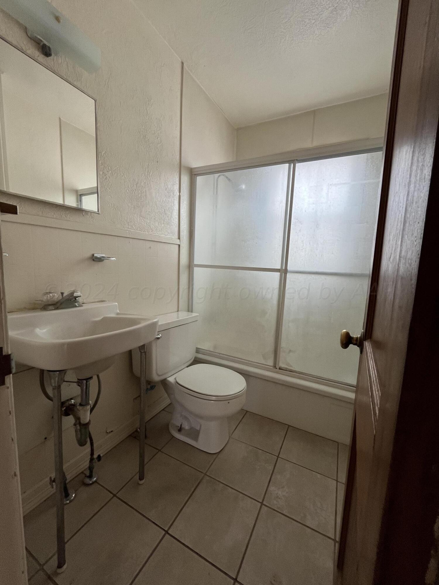 4111 South Washington Street Amarillo, TX 79110 - Photo 8 of 13 BATH