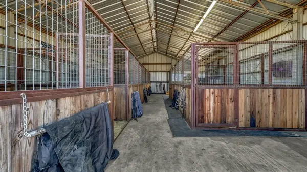 $2,500,000 | 1600 Logans Run Road, Perrin, TX 76486