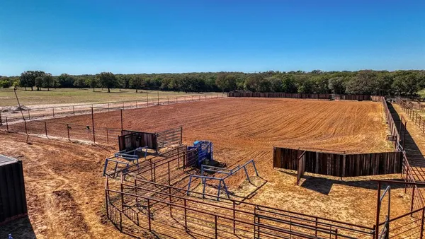 $2,500,000 | 1600 Logans Run Road, Perrin, TX 76486