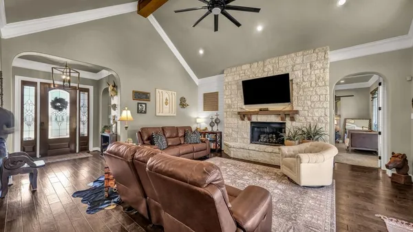 $2,500,000 | 1600 Logans Run Road, Perrin, TX 76486