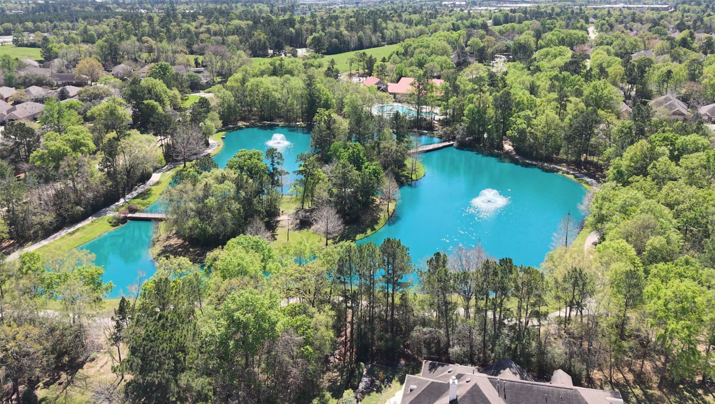 7 Sovereign Way Conroe, TX 77384 - Photo 23 of 31 a view of a garden