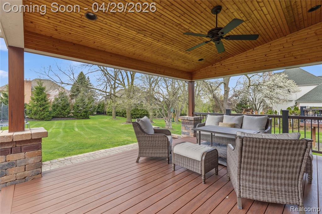 1920 Vinsetta Court Rochester, MI 48306 - Photo 76 of 81 Gallery Image 76