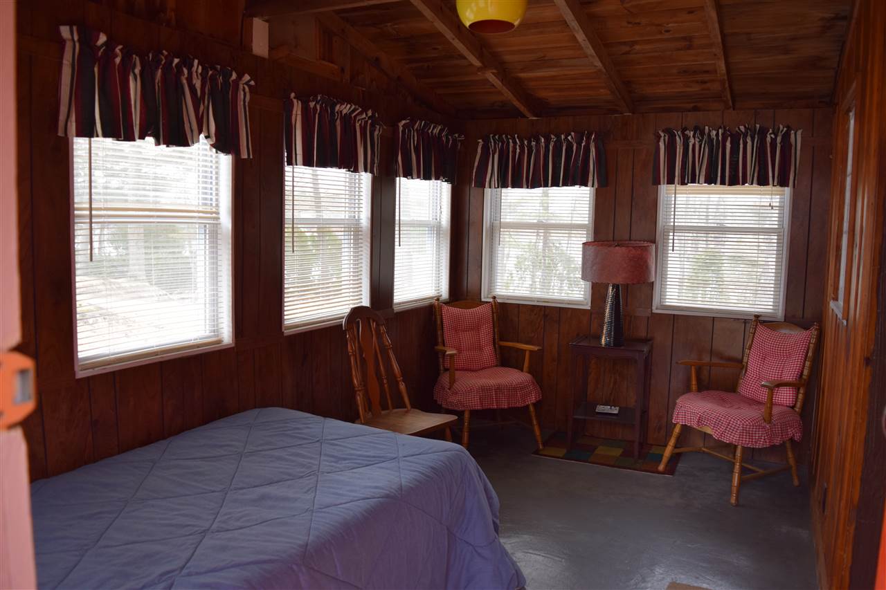 13 S Road Nottingham, NH 03290 - Photo 3 of 27