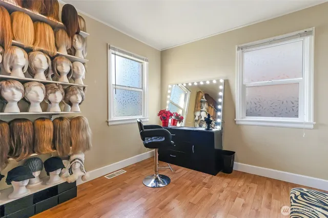 $499,000 | 2315 Mountain View Avenue West, University Place, WA 98466