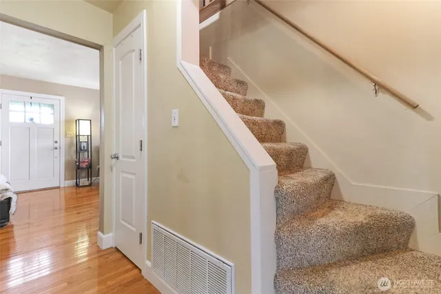 $499,000 | 2315 Mountain View Avenue West, University Place, WA 98466