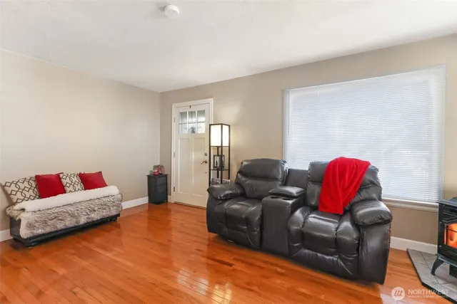 $499,000 | 2315 Mountain View Avenue West, University Place, WA 98466