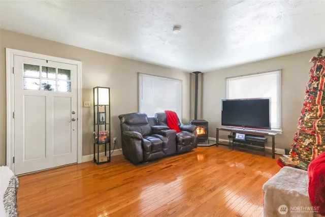 $499,000 | 2315 Mountain View Avenue West, University Place, WA 98466