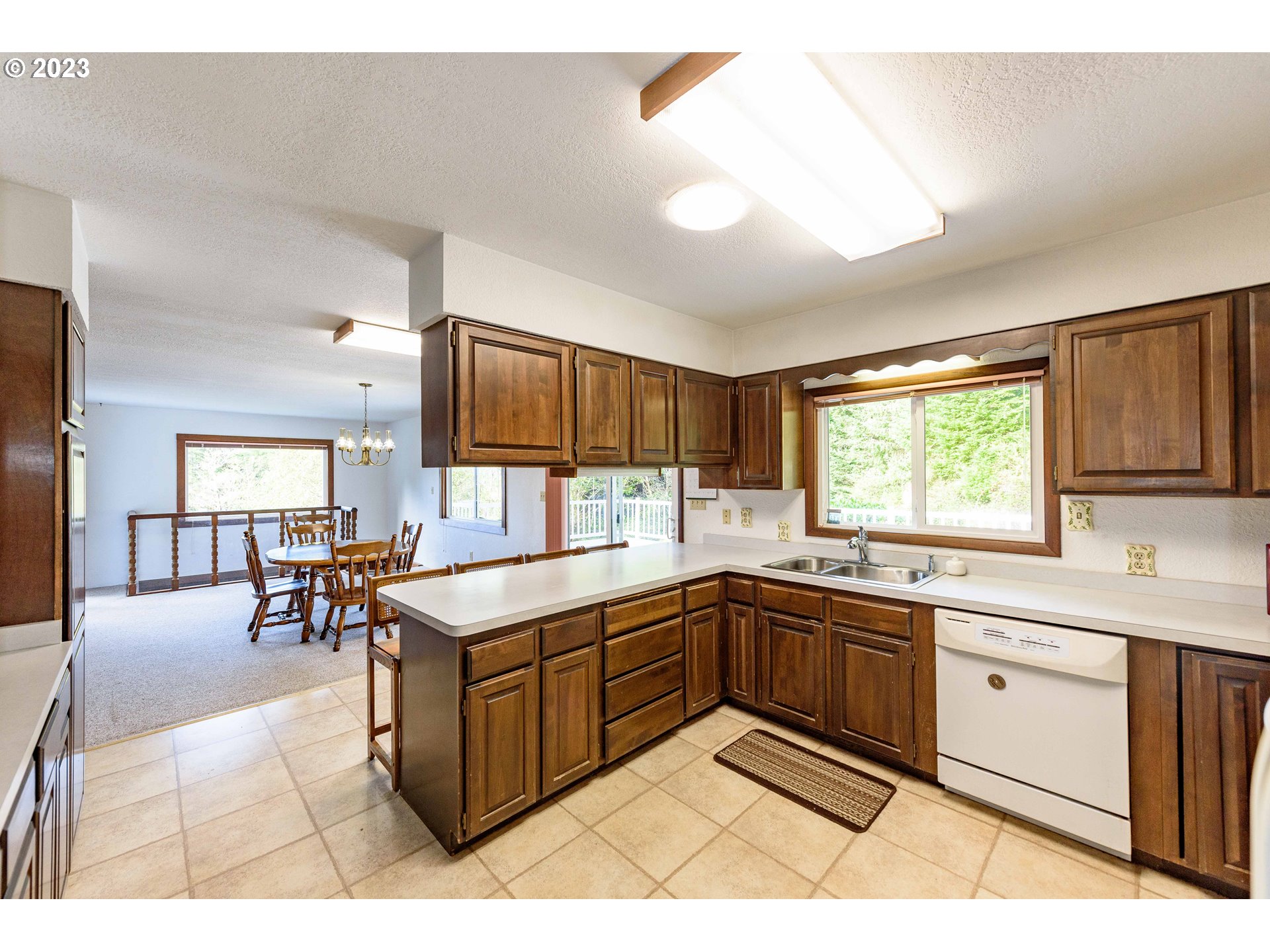 68950 St Dennis Road North Bend, OR 97459 - Photo 25 of 41 Gallery Image 25