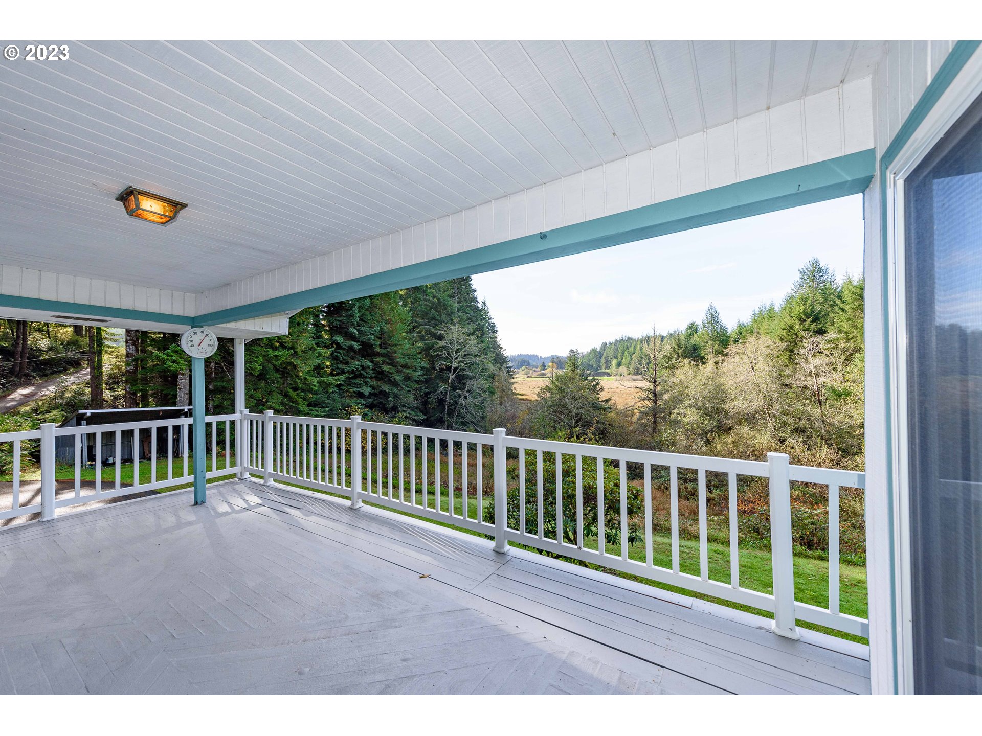 68950 St Dennis Road North Bend, OR 97459 - Photo 37 of 41 Gallery Image 37