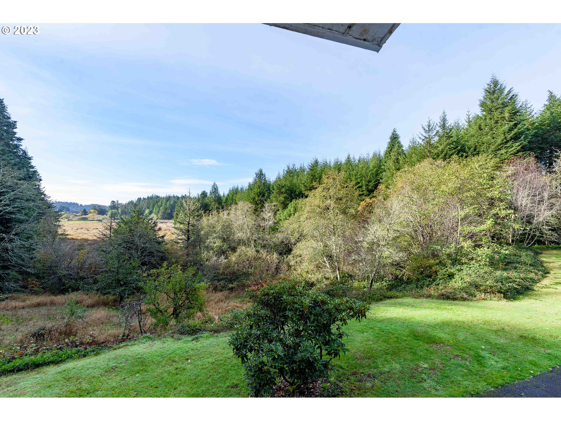 68950 St Dennis Road North Bend, OR 97459 - Photo 38 of 41 Gallery Image 38