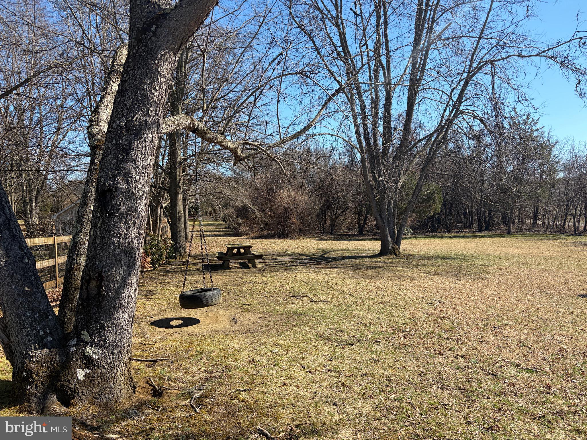 3227 Homewood Road Davidsonville, MD 21035 - Photo 12 of 17 Great gathering area for friends and neighbors