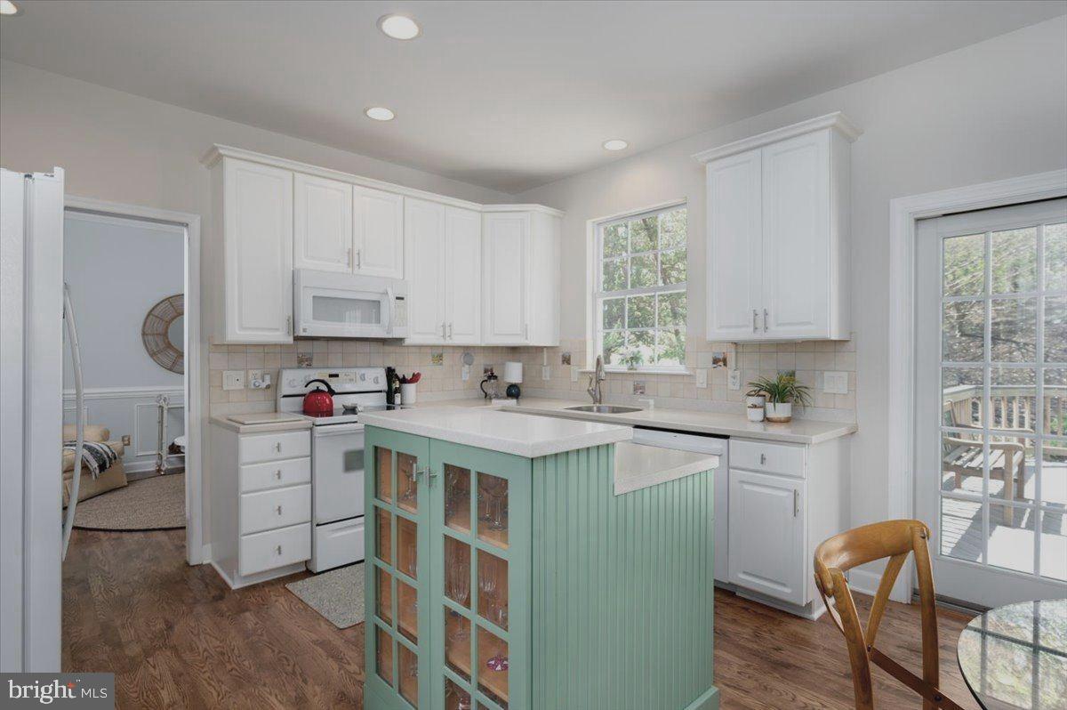 3227 Homewood Road Davidsonville, MD 21035 - Photo 15 of 60 Great Storage