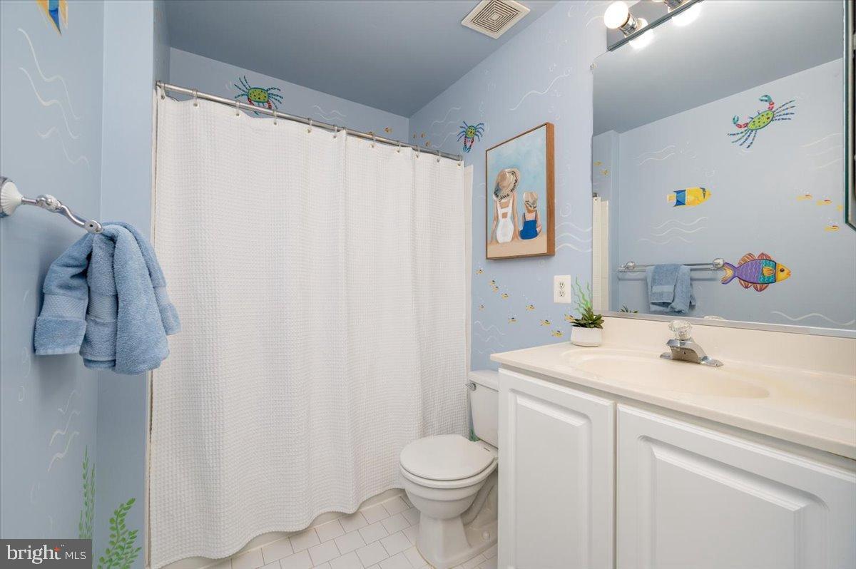 3227 Homewood Road Davidsonville, MD 21035 - Photo 29 of 60 Second Floor playful perfect full bathroom