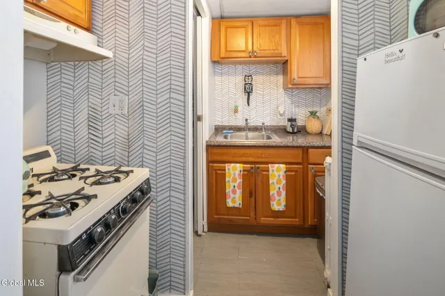 $830,000 | 70 Willett Street, Albany, NY 12210