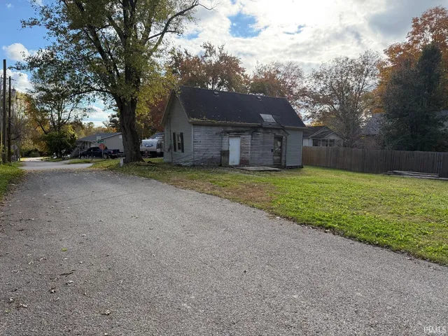 $29,900 | 214 East Washington Street, Chandler, IN 47610
