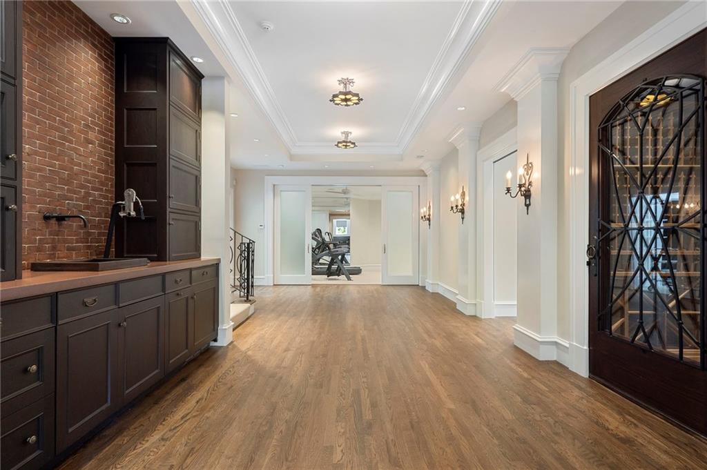 81 Peachtree Circle Northeast Atlanta, GA 30309 - Photo 42 of 54