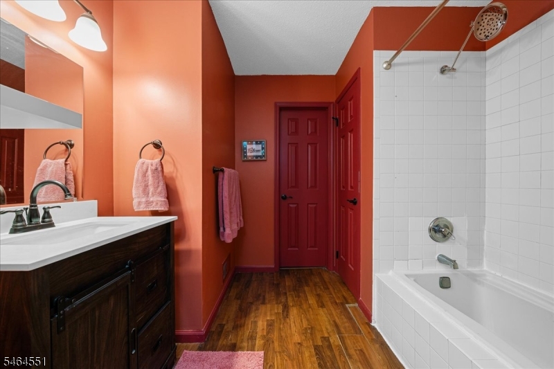 26 Red Oak Terrace Oak Ridge, NJ 07438 - Photo 21 of 32 Gallery Image 21