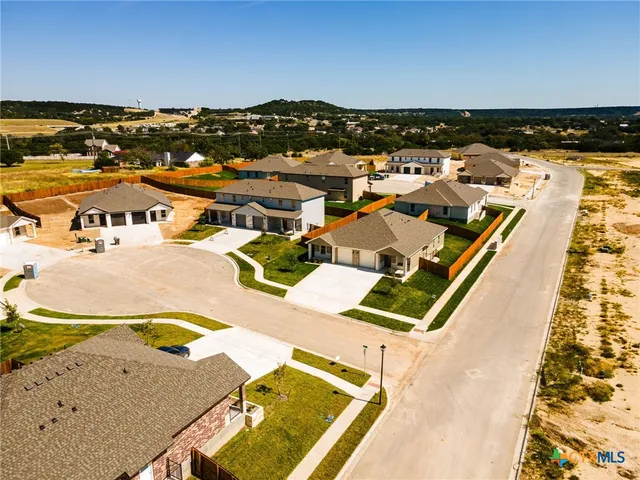 $399,999 | 102 Levi Court, Copperas Cove, TX 76522