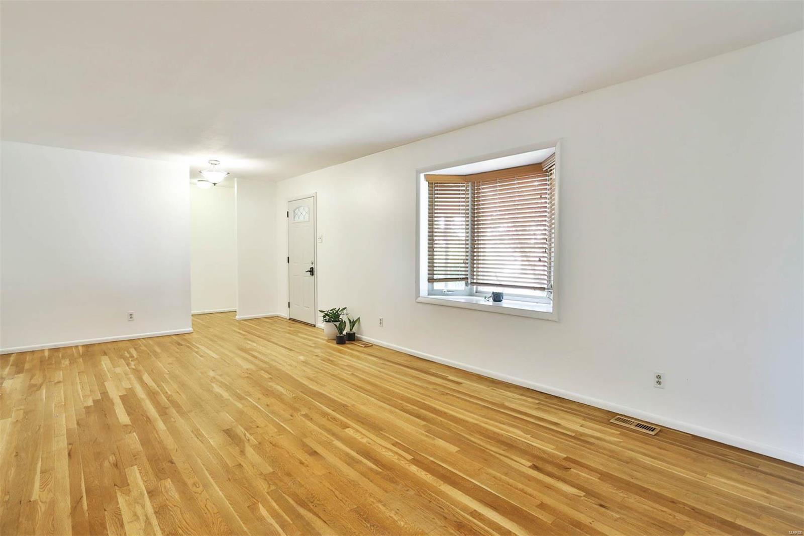12626 Fee Fee Road St. Louis, MO 63146 - Photo 9 of 40 Gallery Image 9