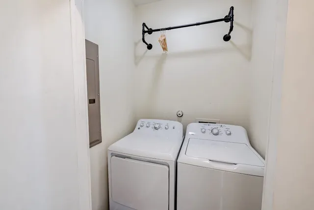 $3,000 | 7609 Bennett Avenue, Unit A, Austin, TX 78752