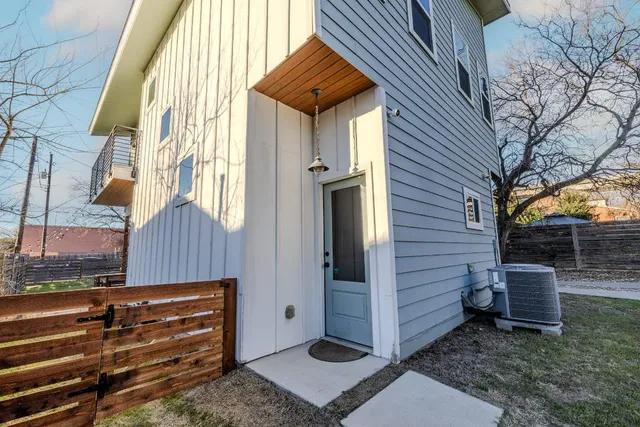 $3,000 | 7609 Bennett Avenue, Unit A, Austin, TX 78752