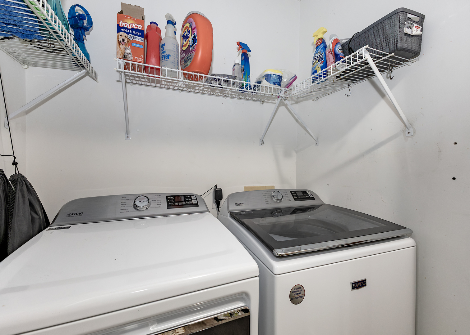 57 Deer Path Court Geneseo, IL 61254 - Photo 13 of 32 a utility room with dryer and washer