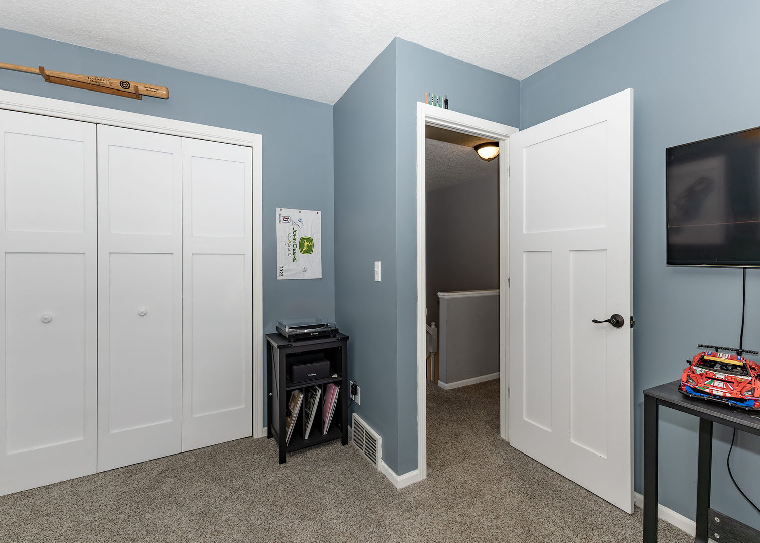57 Deer Path Court Geneseo, IL 61254 - Photo 18 of 32 a view of a livingroom with furniture