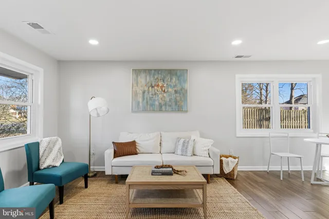 $549,990 | 4913 Erie Street, Annandale, VA 22003