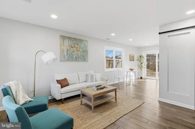 $549,990 | 4913 Erie Street, Annandale, VA 22003