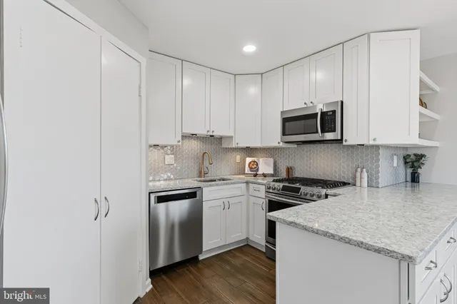 $549,990 | 4913 Erie Street, Annandale, VA 22003