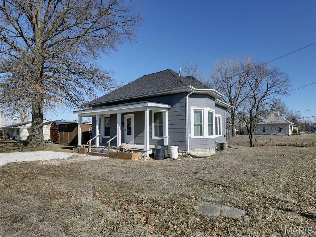 312 South Locust Street Monroe City, MO 63456 - Photo 17 of 19