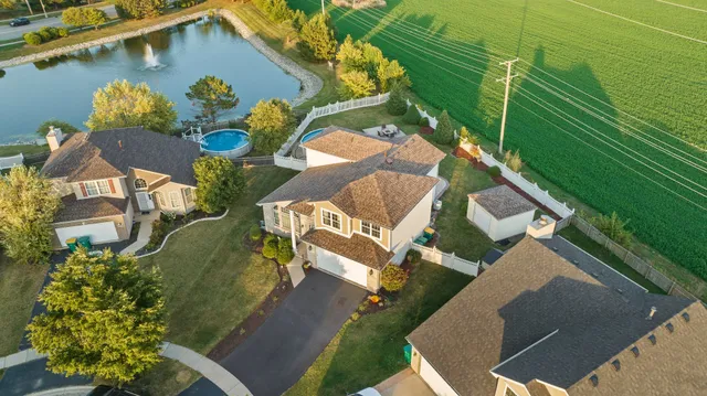 $440,000 | 1514 Spring Oaks Drive, Joliet, IL 60431