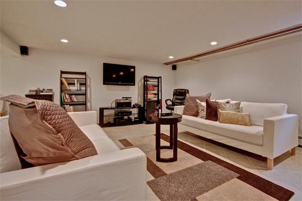 56 Franklin Road Winchester, MA 01890 - Photo 18 of 24 Gallery Image 18