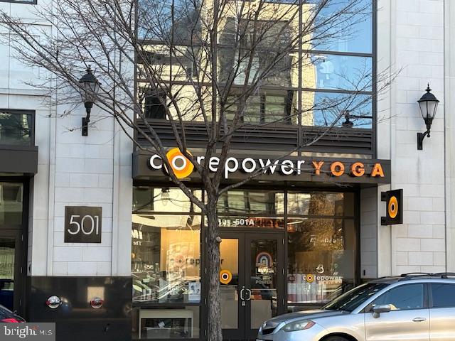 817 4th Street Northeast Washington, DC 20002 - Photo 21 of 24 GET STRONG